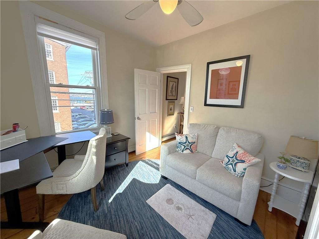 Building Photo - 3 Howard St