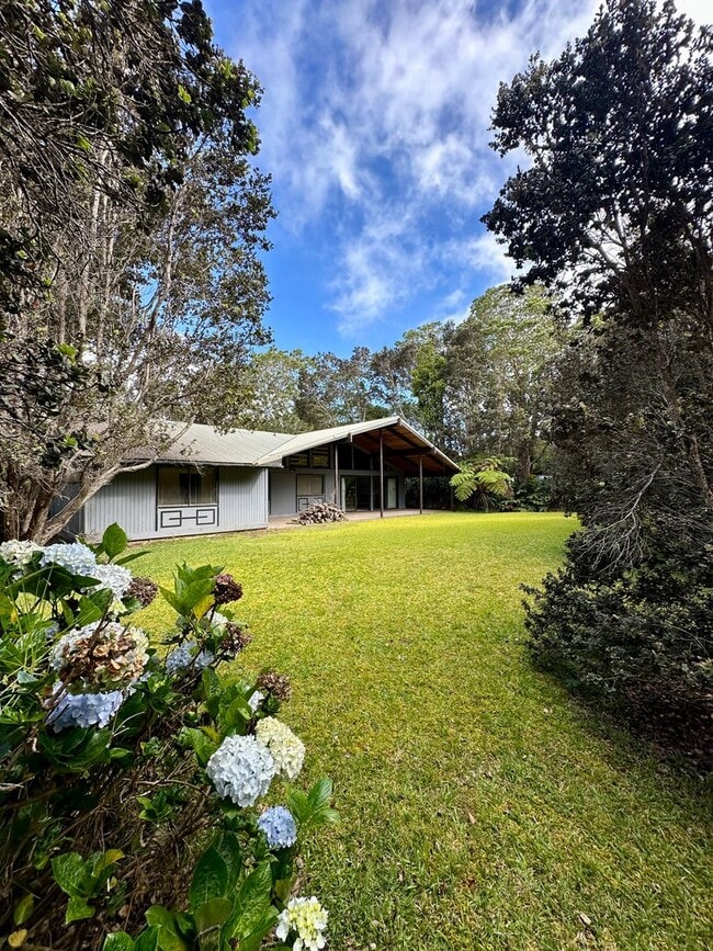 Building Photo - 99-7733 Uluhe Pl
