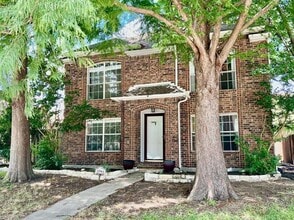 Building Photo - 10964 Quest Dr