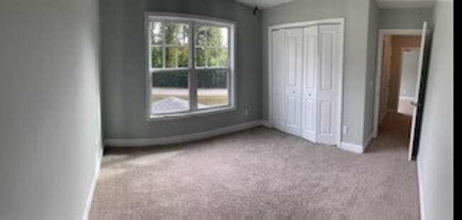 Building Photo - Townhome in Desirable Croatan Crossing Sub...