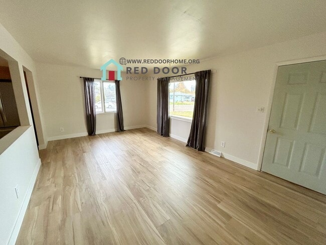 Building Photo - 216 21st Ave NW