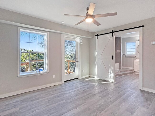 Building Photo - 1 Bedroom - Downstairs Duplex in Canyon Lake - Hill Country Views