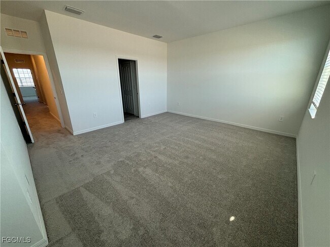 Building Photo - 14883 White Pearl Rd