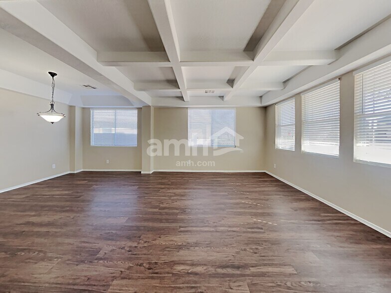 Building Photo - 14954 W Charter Oak Rd