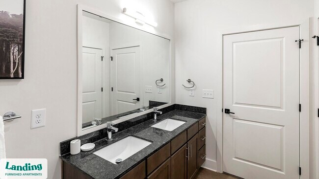 Building Photo - 170 Graphics Dr