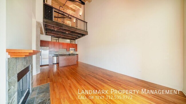 Building Photo - 758 N Larrabee St