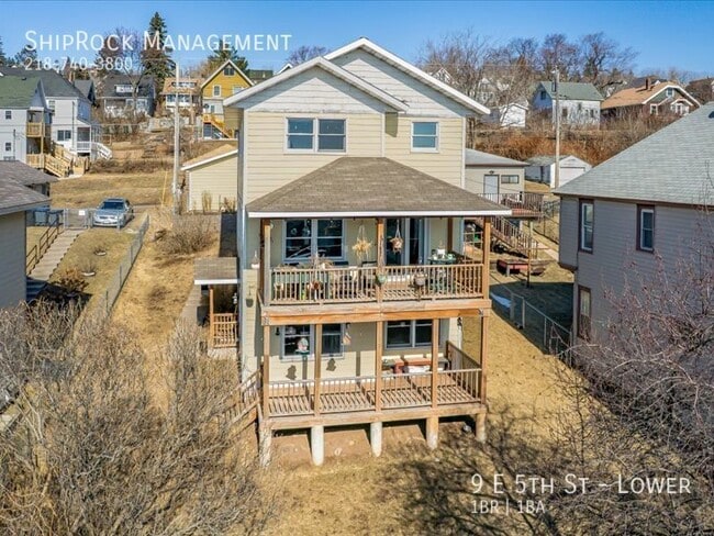 Primary Photo - 9 E 5th St