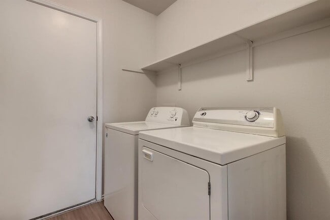 Building Photo - 218 Katy B Ln