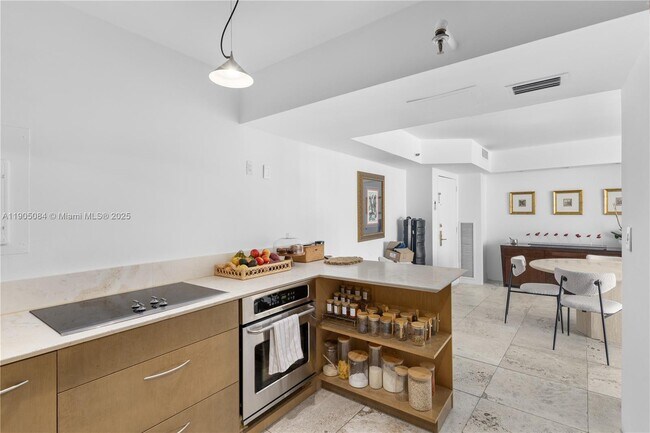 Building Photo - 9 Island Ave