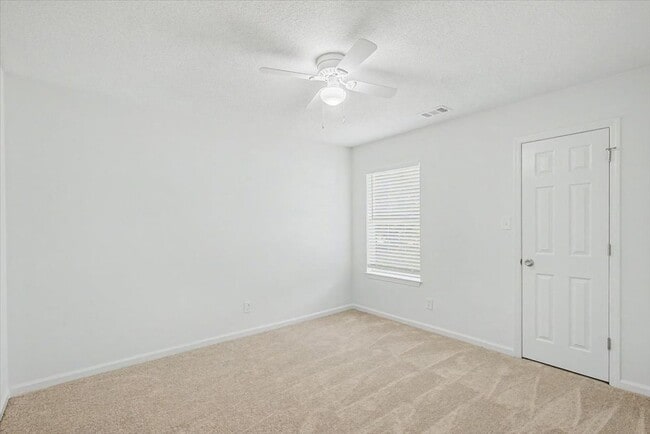 Building Photo - 4 Bed/2 Bath Updated Home in Richmond Heights