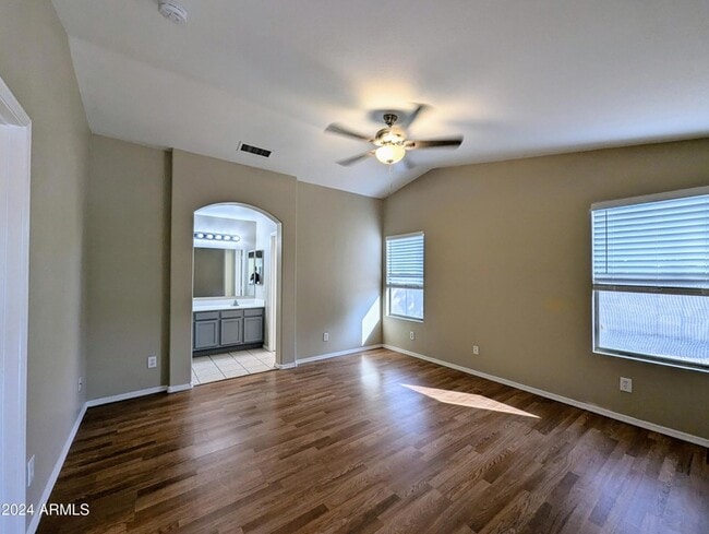 Building Photo - 7059 W Gardenia Ave