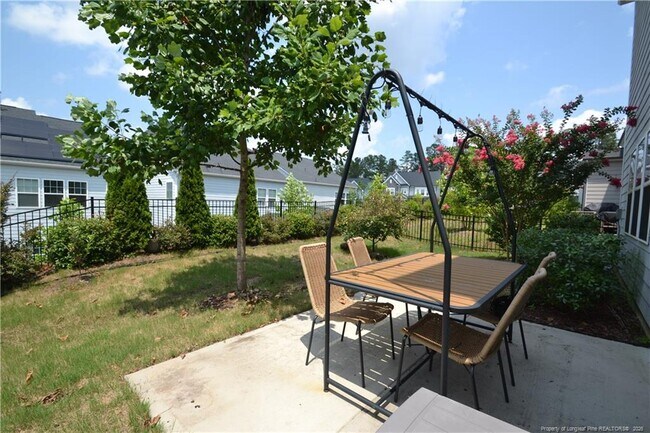 Building Photo - 977 Bristol Bridge Dr