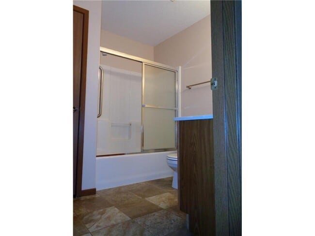 Building Photo - 1706 Lincoln Ave