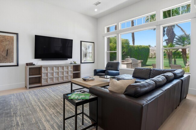 Building Photo - 51493 Marbella Ct