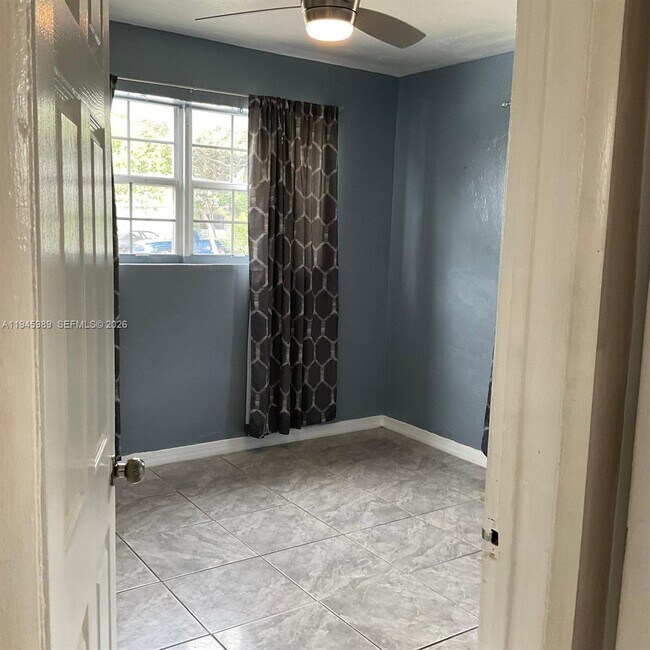 Building Photo - 337 Phippen Waiters Rd