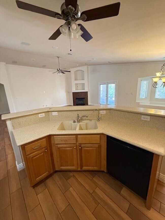 Building Photo - 3516 Ashby Field Ave