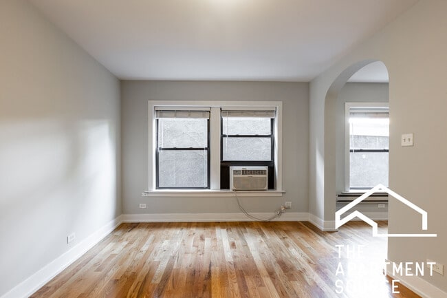Building Photo - 550 W Arlington Pl
