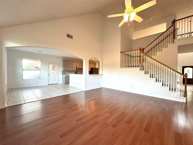 Building Photo - 46 S April Mist Cir