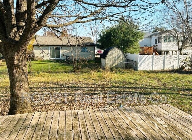 Building Photo - 3044 Arrowsmith Dr