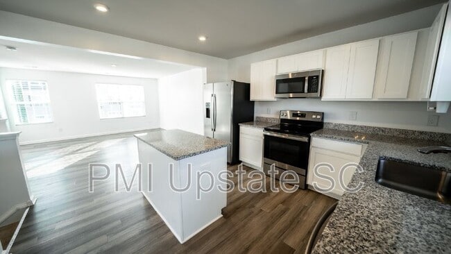 Building Photo - 226 Coldwater Creek Ct