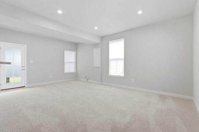 Building Photo - 5714 Richmanor Terrace