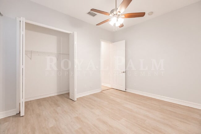 Building Photo - 12060 Lucca St