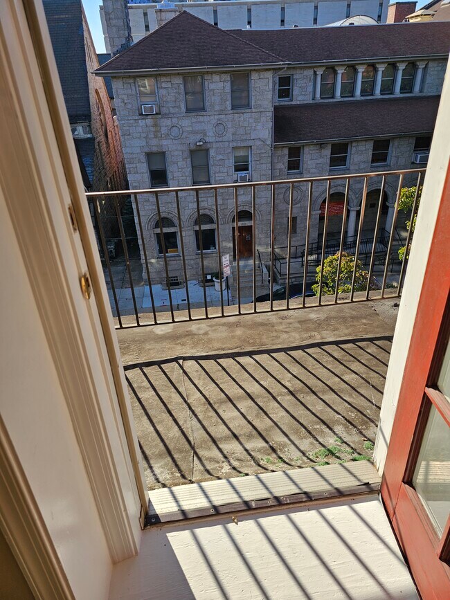 Primary Bedroom Balcony - 1919 Saint Paul St