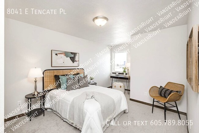 Building Photo - 8041 E Tencate Pl
