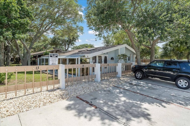 Building Photo - 408 Harrison Ave