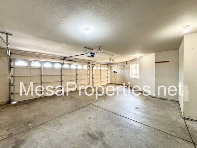 Building Photo - 17928 Sunburst Rd