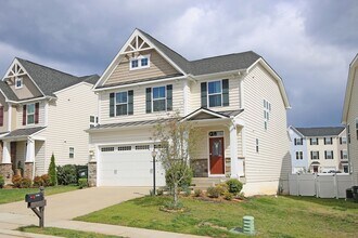 Building Photo - N. Albemarle Co Home With Fenced Yard, Near NGIC/DIA/NGA