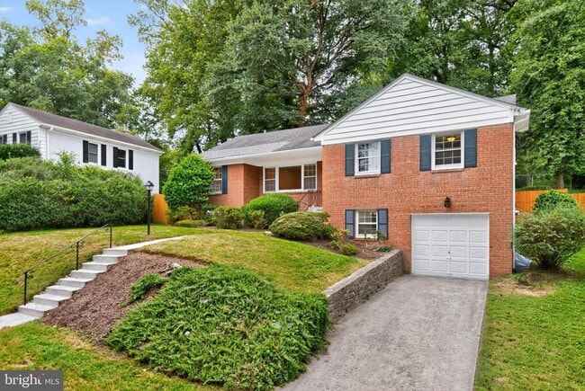 Building Photo - 5510 Christy Dr