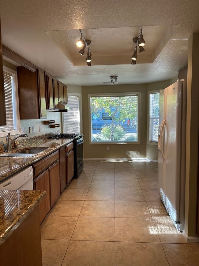 Building Photo - Rent this Charming 3 Bedroom, 2 Bath Home in Ashland & get 1/2 off the first full month's rent!!