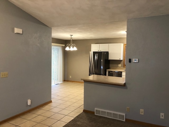 Living room looking to kitchen - 3414 Coventry Dr