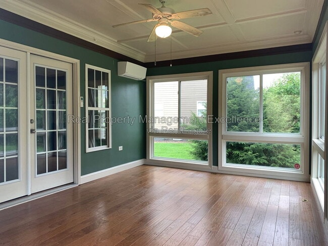 Building Photo - 1005 Hadley Meadows Dr