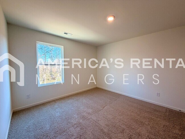 Building Photo - Spacious Two-Story Living at Doss Ferry in Kimberly, AL - Available NOW! DEPOSIT PENDING!!