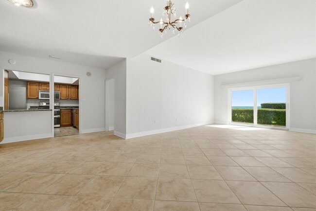 Building Photo - 615 Bayshore Dr