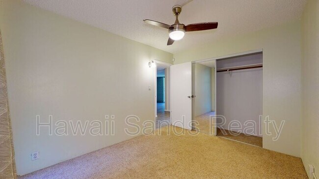 Building Photo - 95-273 Waikalani Dr