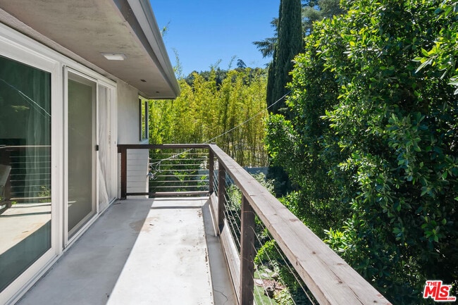 Building Photo - 3729 Reklaw Dr