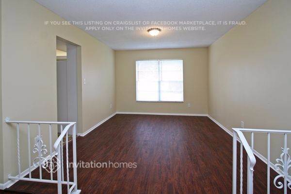 Building Photo - 959 Apple Ln