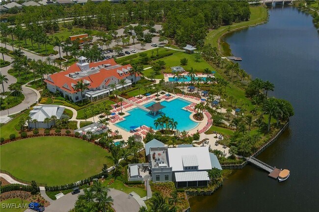 Building Photo - 6988 Saona CT