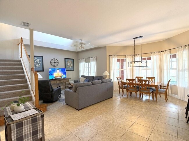 Building Photo - 104 Vista Loop