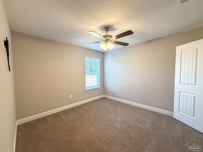 Building Photo - 4578 Red Oak Dr