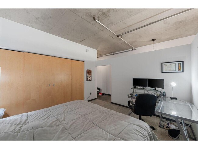 Building Photo - 720 N 4th St