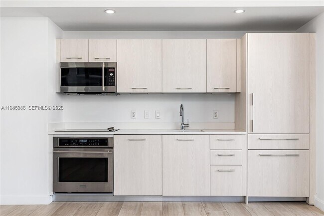 Building Photo - 55 SW 9th St