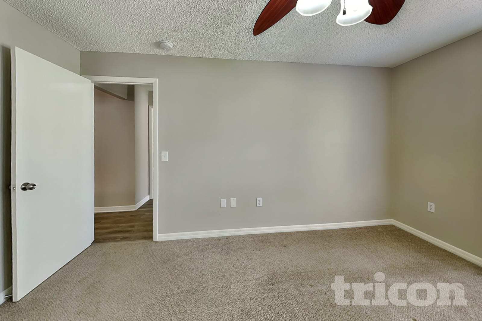 Building Photo - 352 N Fork Pl