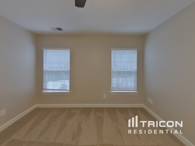 Building Photo - 509 Underhill Ln