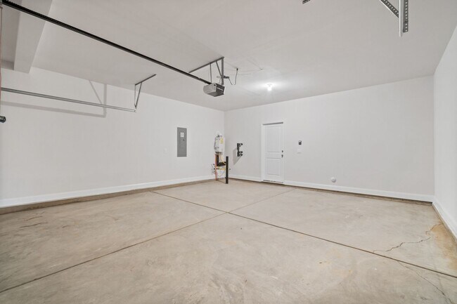Building Photo - 408 Preston Rd