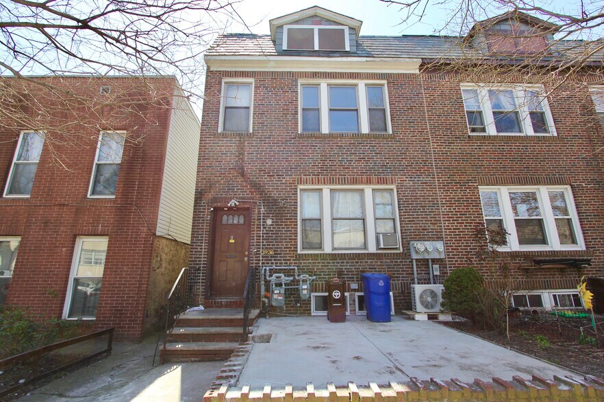 Building Photo - 3936 Skillman Ave