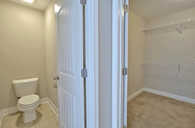 Building Photo - 771 Live Oak Church Rd